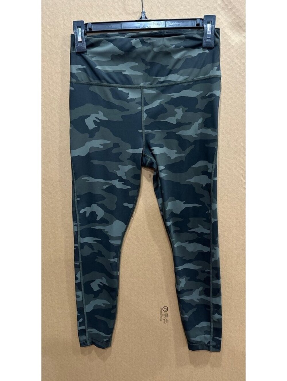 Athleta 7/8 leggings tight camo size small
